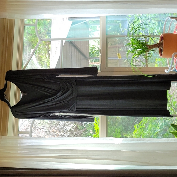 Kenneth Cole Reaction Dresses & Skirts - Kenneth Cole reaction gray dress